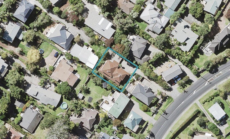456A Beach Road, Murrays Bay, Auckland - Carousel 1