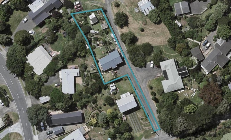 7 Tieko Street, Otaihanga, Paraparaumu - Carousel 1