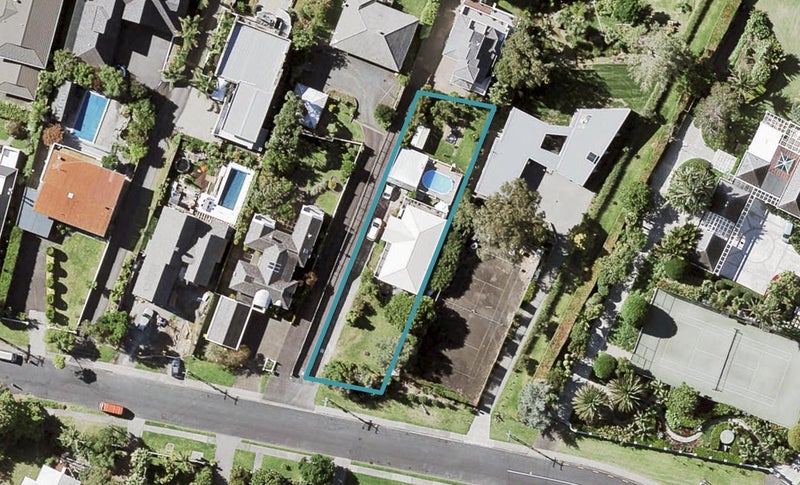 259 Bleakhouse Road, Mellons Bay, Auckland - Carousel 1