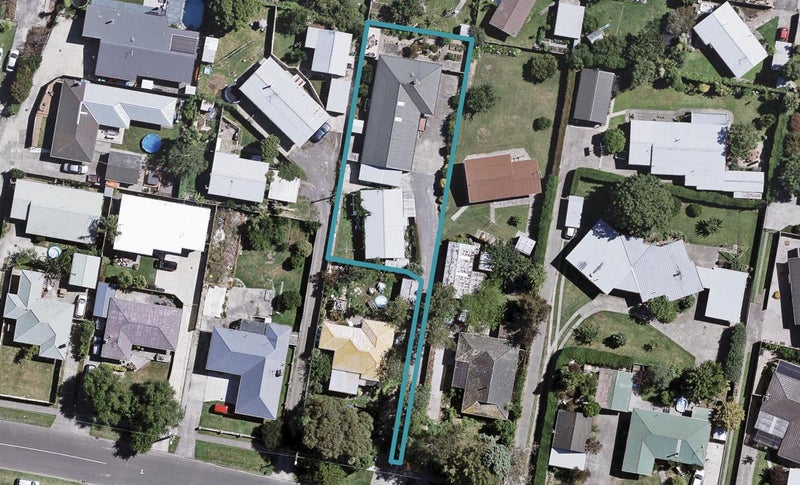 1/12 Howard Road, TARADALE, NAPIER - Carousel 1