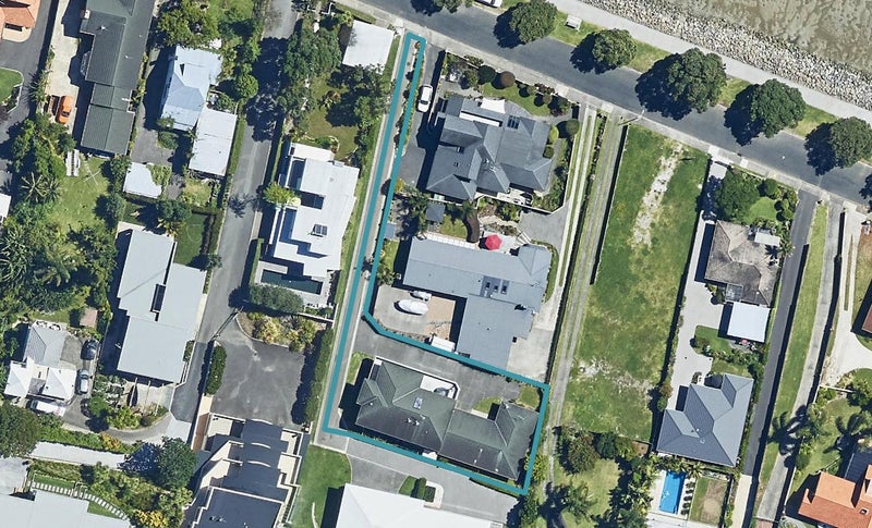 81B Beach Road, Otumoetai, Tauranga - Carousel 1
