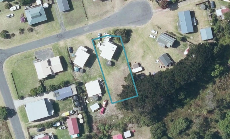 13 Pipi Crescent, Māhia - Carousel 1