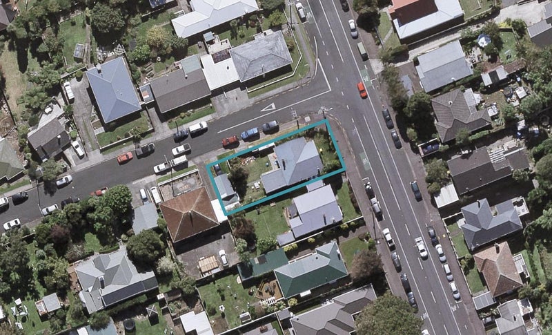 204 Carrington Street, Vogeltown, New Plymouth - Carousel 1