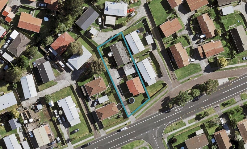 2/57 Palmers Road, Clendon Park, Auckland - Carousel 1