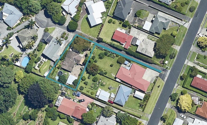 2 Dell Way, Judea, Tauranga - Carousel 1