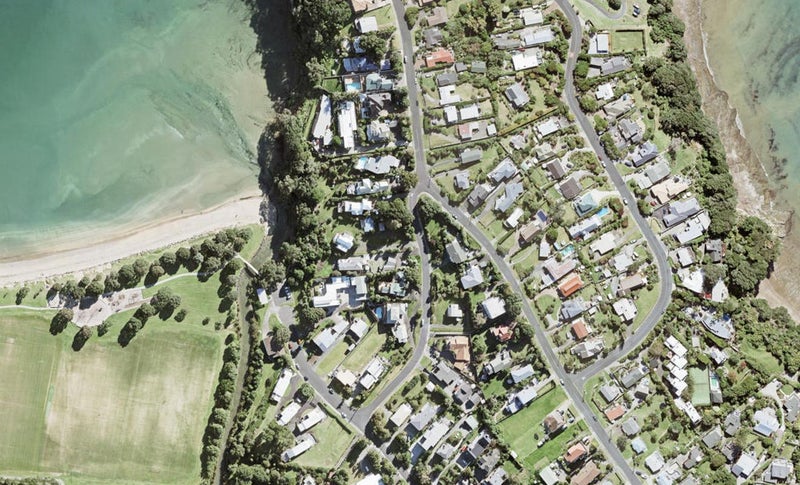 12 Ardern Avenue, Stanmore Bay, Whangaparaoa - Carousel 1