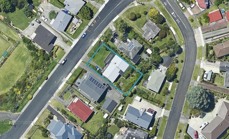 11 HAMURANA ROAD, Omokoroa, Western Bay Of Plenty - Carousel 1