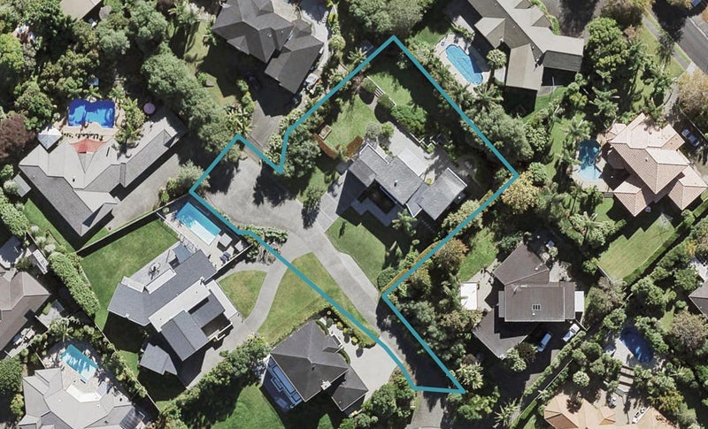 30 Oakford Park Crescent, Greenhithe, Auckland - Carousel 1