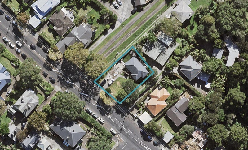 157 Hinemoa Street, Birkenhead, Auckland - Carousel 1