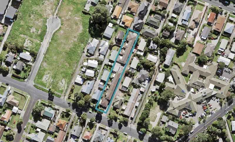 6/26 Islington Avenue, New Lynn, Auckland - Carousel 1