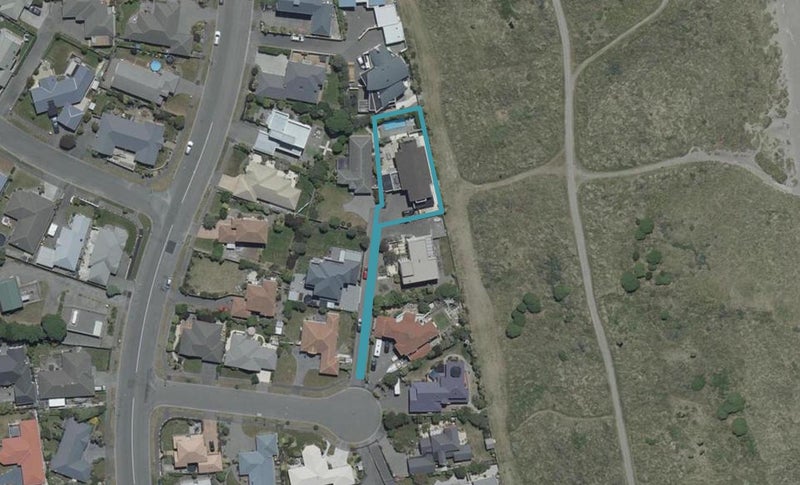 9 Neptune Place, Waimairi Beach, Christchurch - Carousel 1