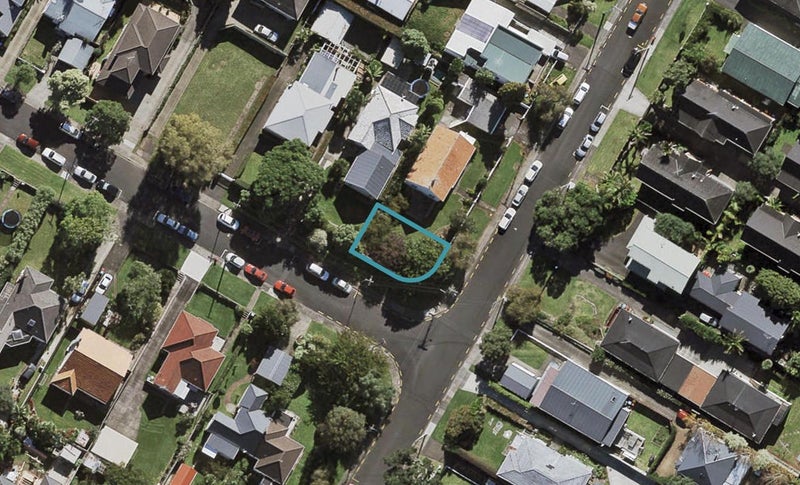 34 Ferguson Avenue, Greenlane, Auckland - Carousel 1