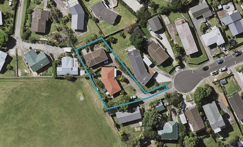 2/17 Mirovale Place, Tōtara Vale, Auckland - Carousel 1
