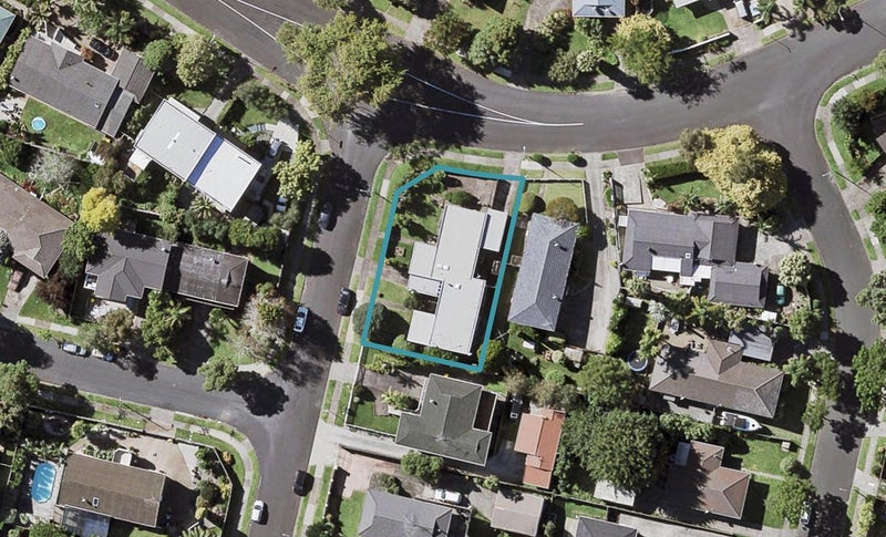 1/25 Anna Watson Road, Half Moon Bay, Auckland - Carousel 1