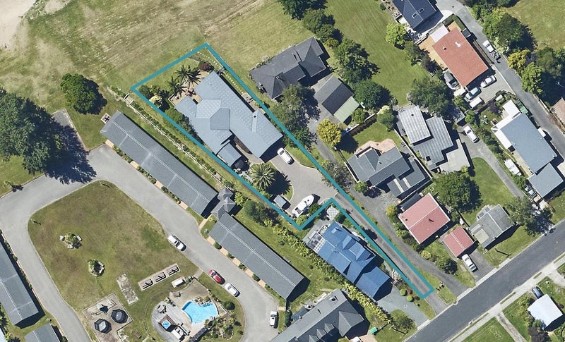 15 Holden Avenue, Holdens Bay, Rotorua - Carousel 1