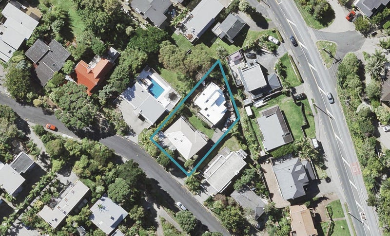 1/112 Castor Bay Road, Castor Bay, Auckland - Carousel 1