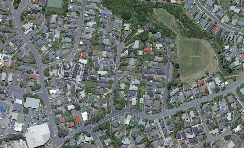 8 Warrington Grove, Newlands, Wellington - Carousel 1