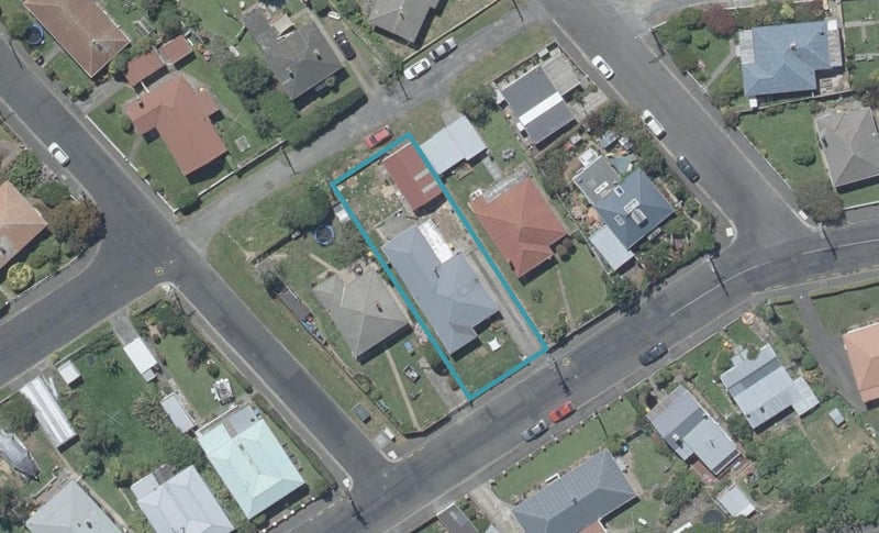 17 Norwood Street, Normanby, Dunedin - Carousel 1