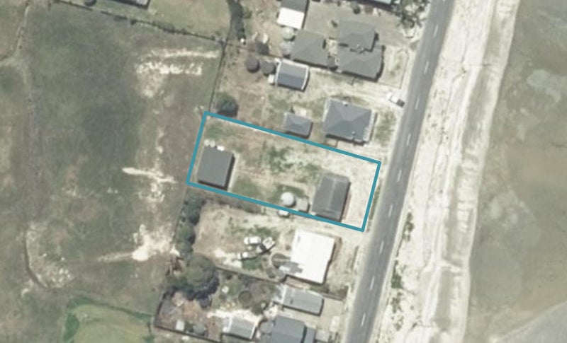 883 East Coast Road, KAIAUA, MIRANDA - Carousel 1