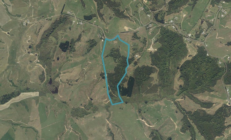 283 Esk Road, Pūkorokoro / Miranda, Kaiaua - Carousel 1