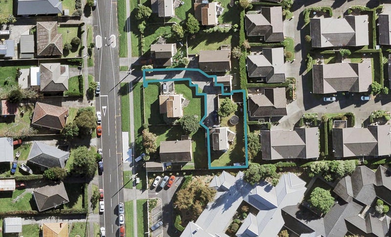 68/66 Beach Road, Te Atatū Peninsula, Auckland - Carousel 1