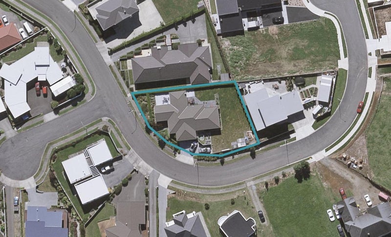 15 Nadine Stanton Drive, Bell Block, New Plymouth - Carousel 1