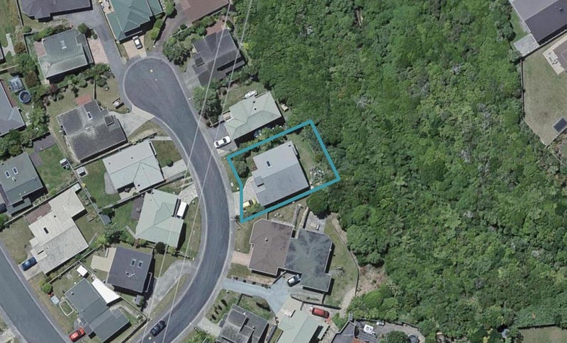 8 Northwood Close, Woodridge, Wellington - Carousel 1
