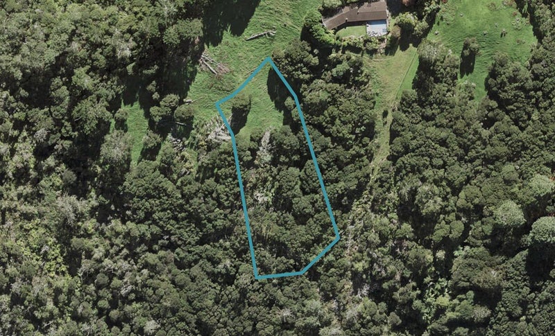 11 Trig Station Rise, Paremoremo, Auckland - Carousel 1