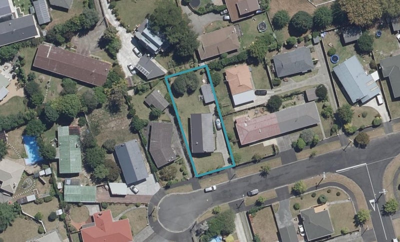 9 Casper Street, Fairfield, Hamilton - Carousel 1