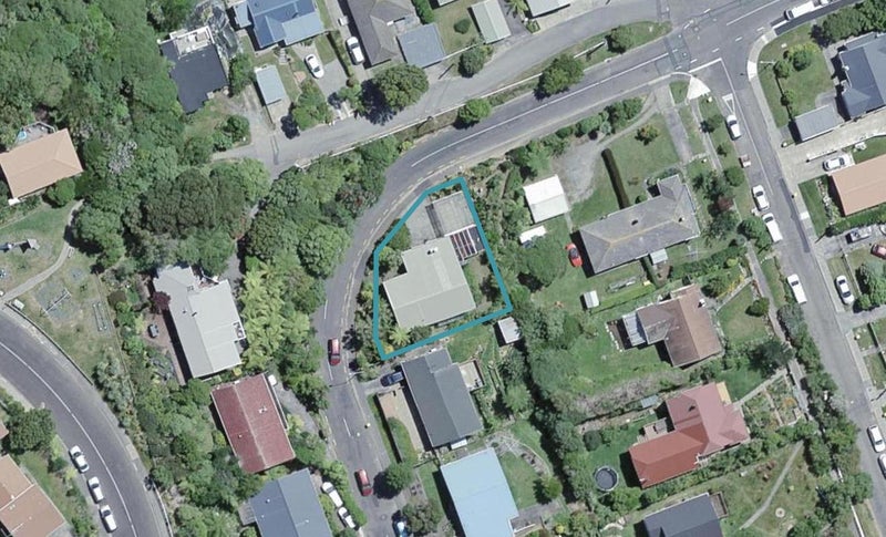 43 Allington Road, Karori, Wellington - Carousel 1