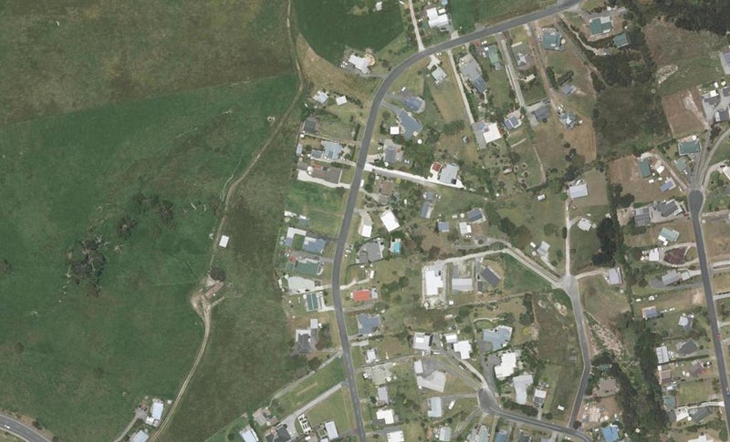 30 Cullen Street, Mangawhai Heads, Mangawhai - Carousel 1