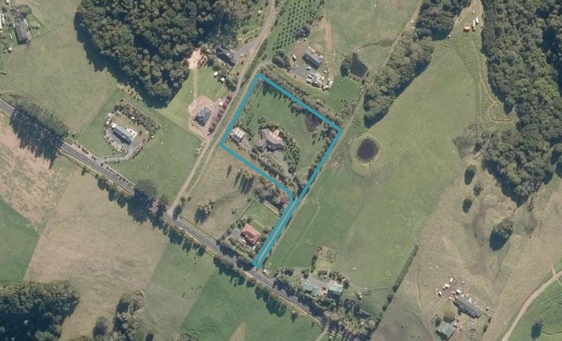 350 Owhiwa Road, Onerahi - Carousel 1