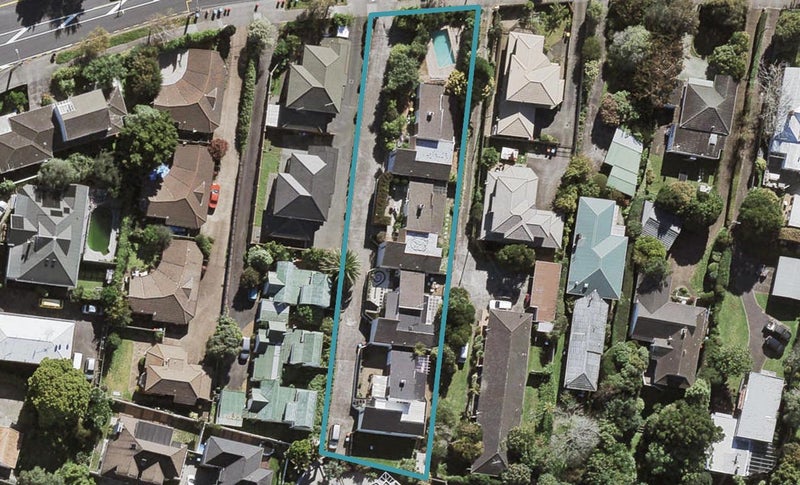 1/84 King George Avenue, Epsom, Auckland - Carousel 1