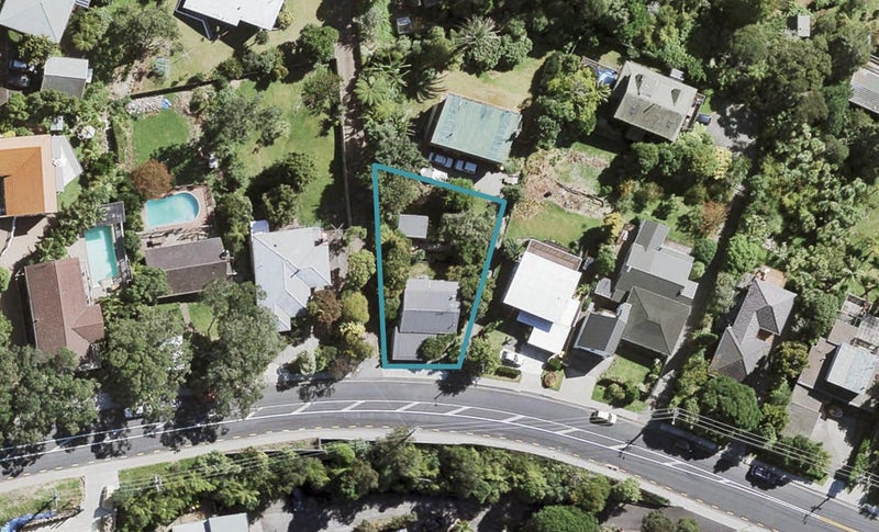 231 Golf Road, Titirangi, Auckland - Carousel 1