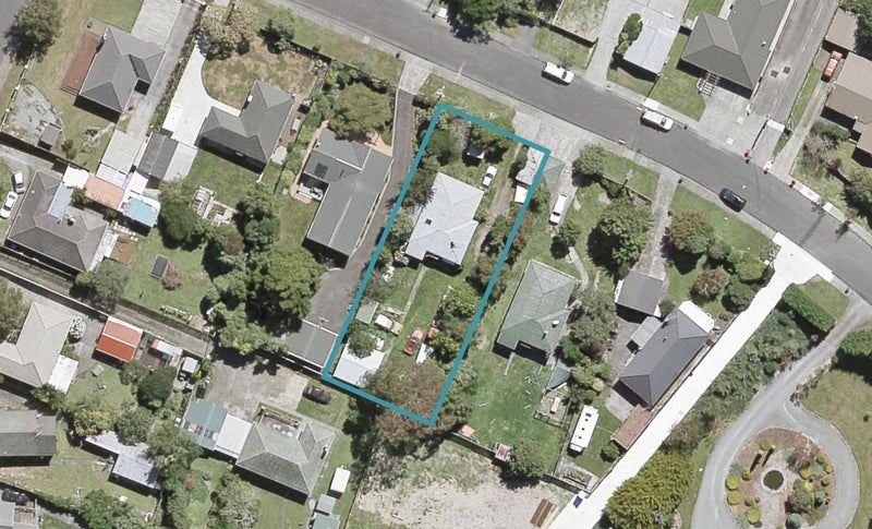 9 Pokaka Street, Birchville, Upper Hutt - Carousel 1