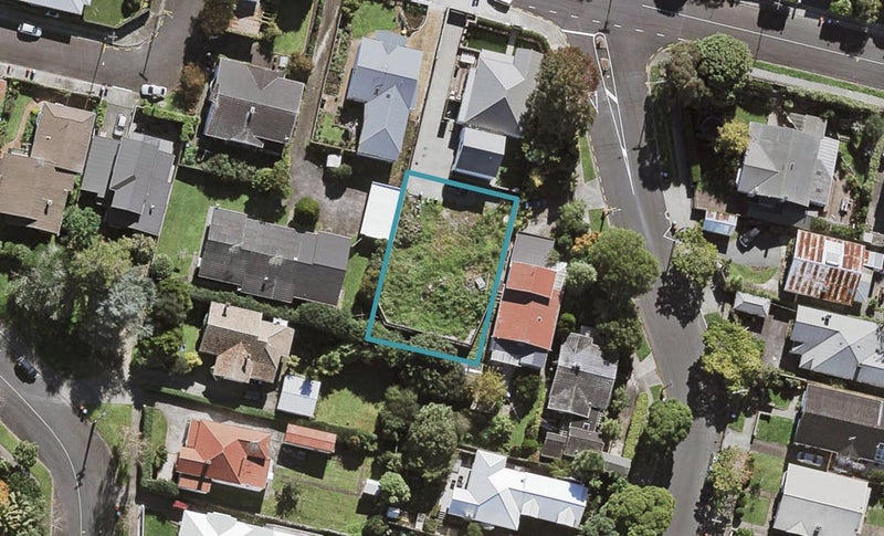 39 Disraeli Street, Epsom, Auckland - Carousel 1