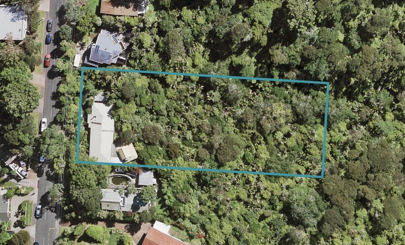 518 South Titirangi Road, Titirangi, Auckland - Carousel 1
