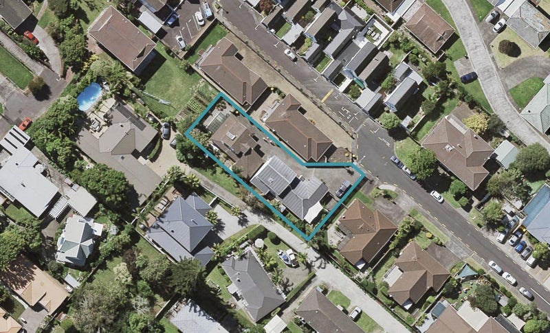 1/23 Woodbridge Lane, Milford, Auckland - Carousel 1