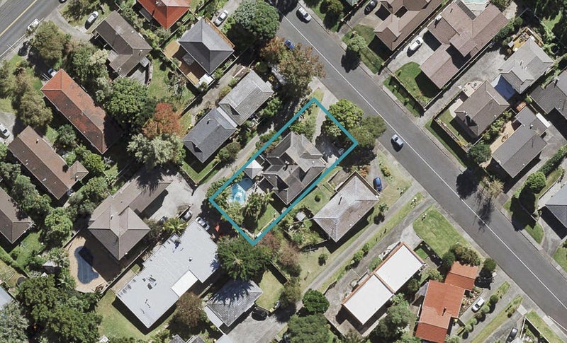 92 Velma Road, Hillcrest, Auckland - Carousel 1