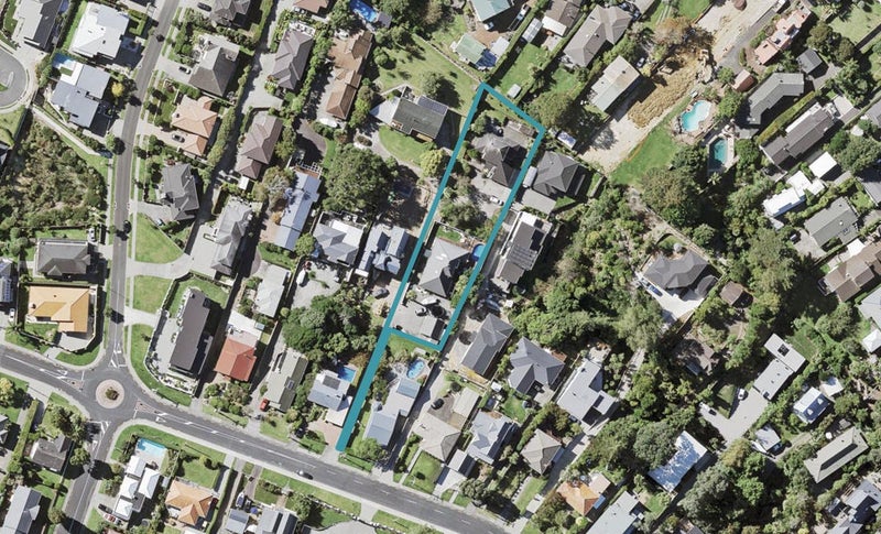 2/0 Beach Road, Mellons Bay, Auckland - Carousel 1