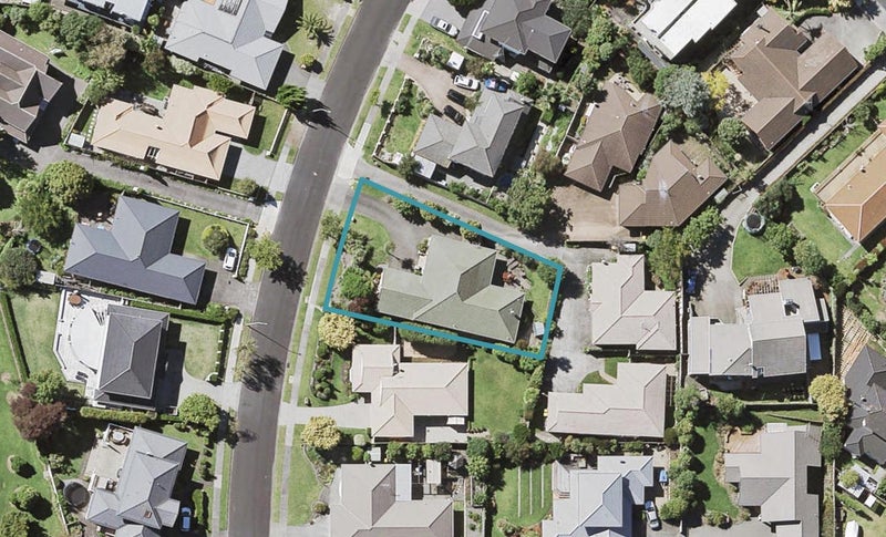 11 Wiltshire Place, Somerville, Manukau - Carousel 1