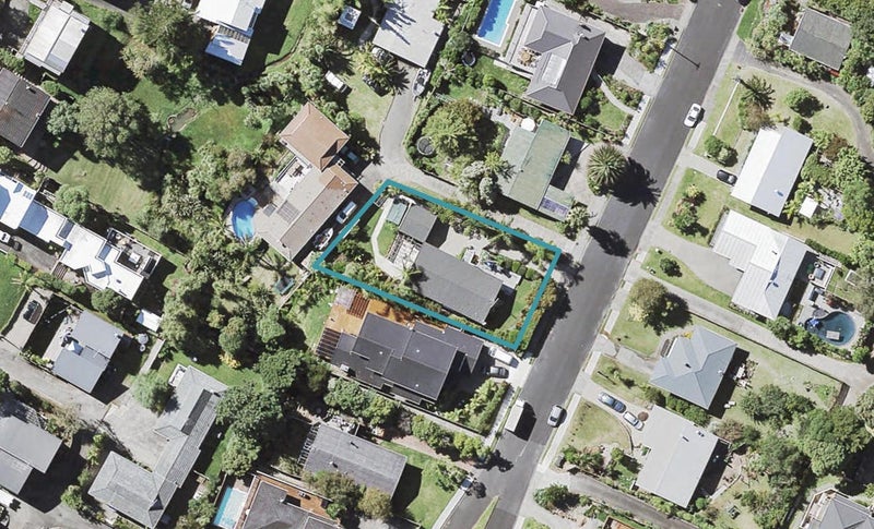 51 Newhaven Terrace, Mairangi Bay, Auckland - Carousel 1
