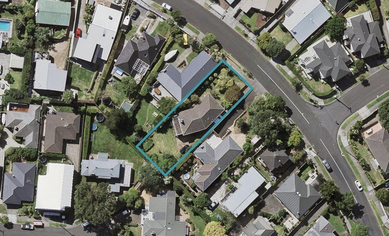 12 Blackett Crescent, Meadowbank, Auckland - Carousel 1