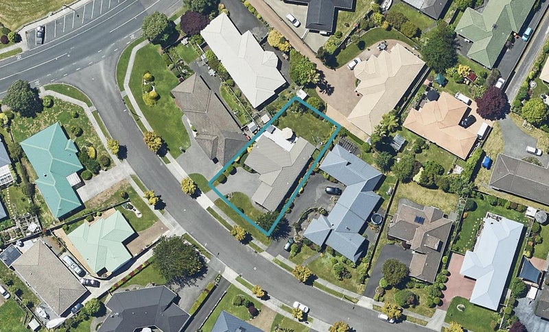 4 Thelma Place, Lynmore, Rotorua - Carousel 1