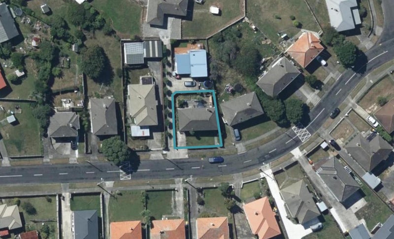 28 Hukatai Street, Elsdon, Porirua - Carousel 1