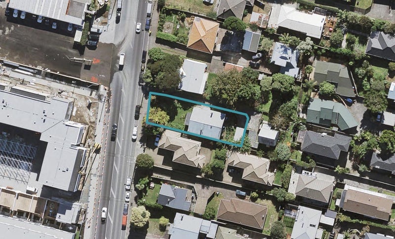 1/908 Mount Eden Road, Three Kings, Auckland - Carousel 1