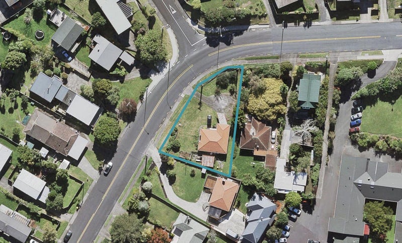 79 Mcleod Road, Te Atatu South, Auckland - Carousel 1