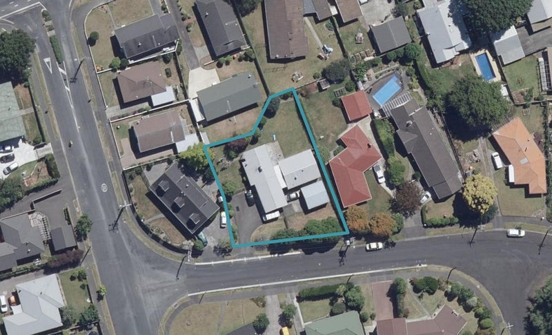 3 Eton Drive, Hillcrest, Hamilton - Carousel 1