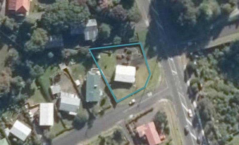 2 Sunnyside Street, Onerahi, Whangarei - Carousel 1