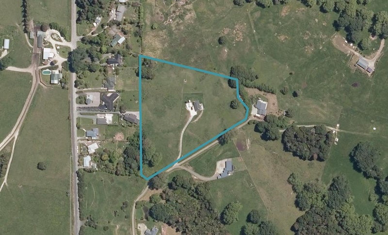 31 Nikau Lane, Maungaturoto - Carousel 1